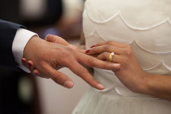 Can You Get Married and Apply for Express Entry Canada