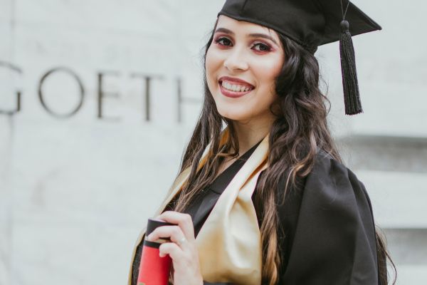 Get Scholarship to Study in Canada