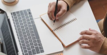How to Write Travel History for Canada